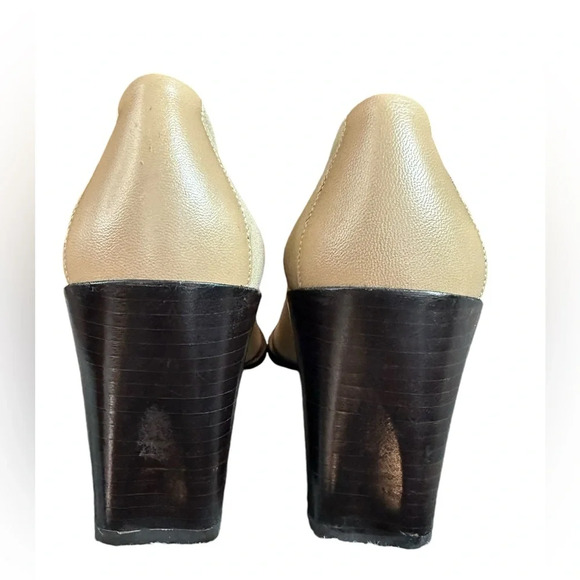 Donald Pliner IDA Chunky Heel Crepe Elastic Shootie Pumps - Picture 4 of 8